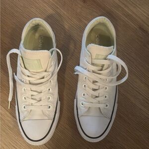 Converse Women's Sneakers - White - Size 7